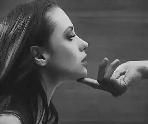 西檬之家深入解析brat属性：字母圈中的顽皮角色特征与心理动机 一